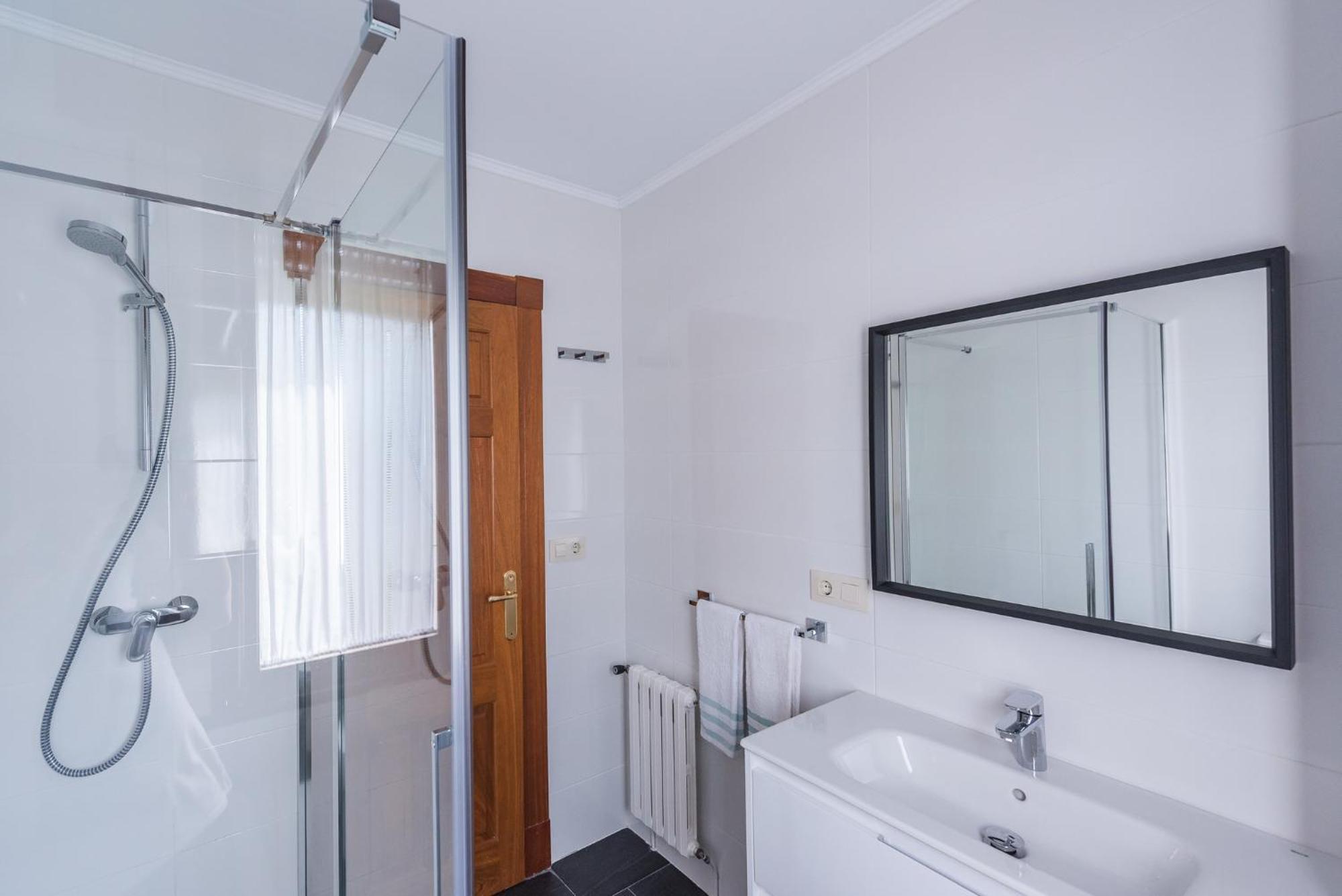Luminoso apartamento reformado en villa termal Cuntis Exterior foto